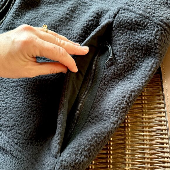 MARMOT {NWT} Wanderer High Pile Fleece Vest | Large | Black - Picture 4 of 8